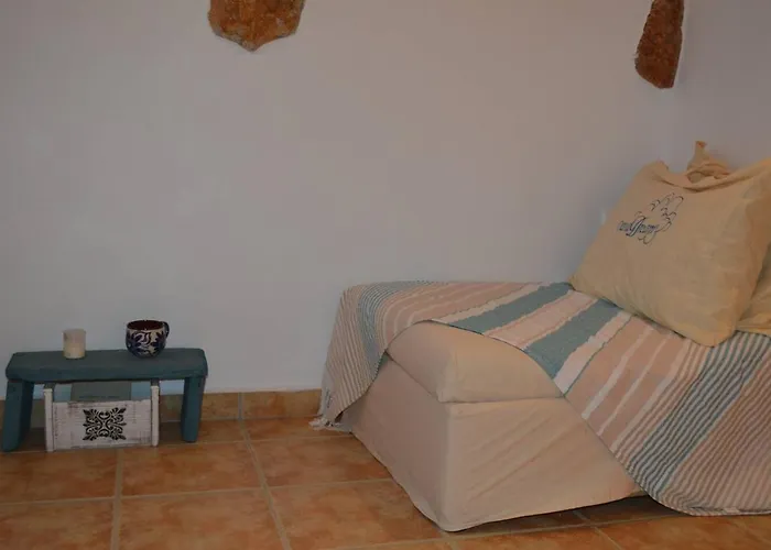 Tholari Project By S. Apartamento *